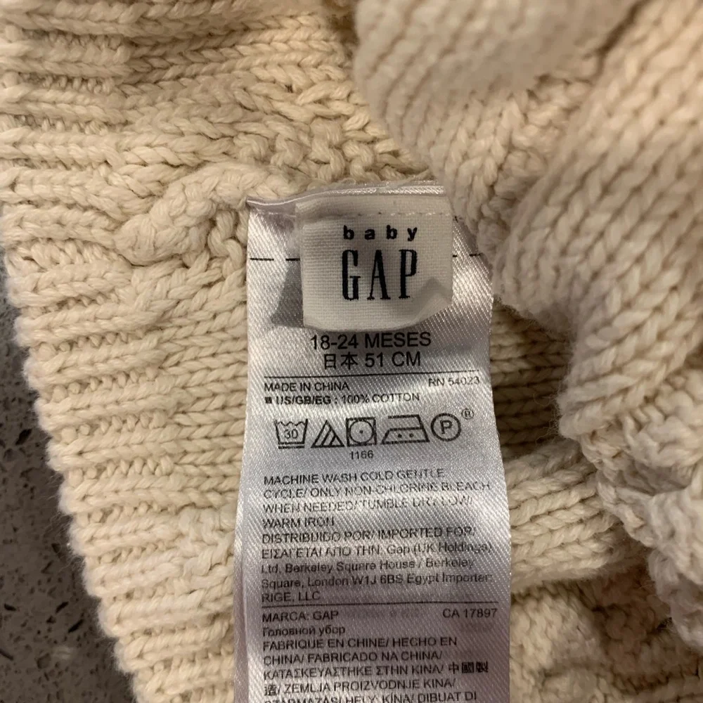 Gap knitted hat 18/24